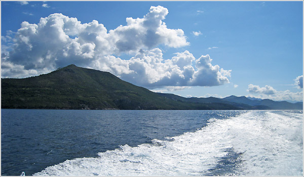 Vista desde atrás del ferry a Mljet